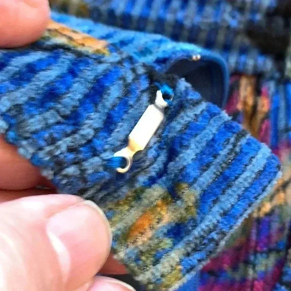 Source Unknown, one-of-a-kind, handmade skirt in a muted colour palette - Picture 6 of 6